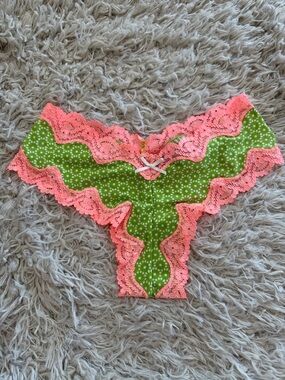 2011 NWT Victoria’s Secret SLT Cheeky Green and Orange Lace VTG Y2K XSmall
